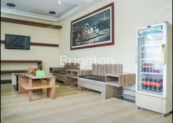 image RUMAH KOST  AKTIF DAN EKSKLUSIF 4 LANTAI LB 700M² DI GAYUNGAN DEKAT MASJID NASIONAL AL-AKBAR, KAMPUS UIN, UNIV PETRA, SIER RUNGKUT DAN MUDAH AKSES TOL WARU JUANDA (1)