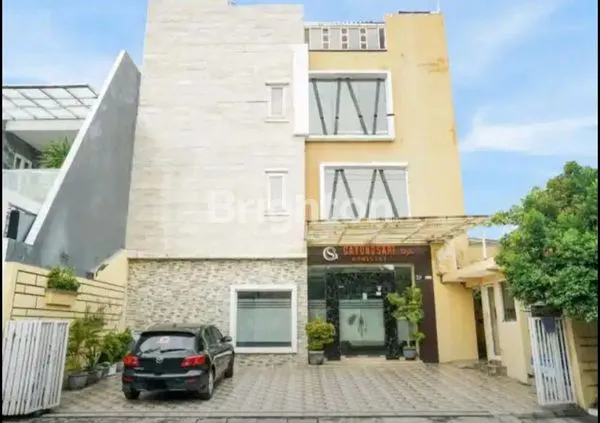 image RUMAH KOST  AKTIF DAN EKSKLUSIF 4 LANTAI LB 700M² DI GAYUNGAN DEKAT MASJID NASIONAL AL-AKBAR, KAMPUS UIN, UNIV PETRA, SIER RUNGKUT DAN MUDAH AKSES TOL WARU JUANDA (8)