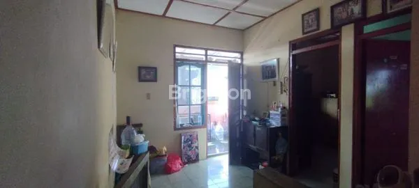 image RUMAH DI JUAL DI PUSAT KOTA (4)