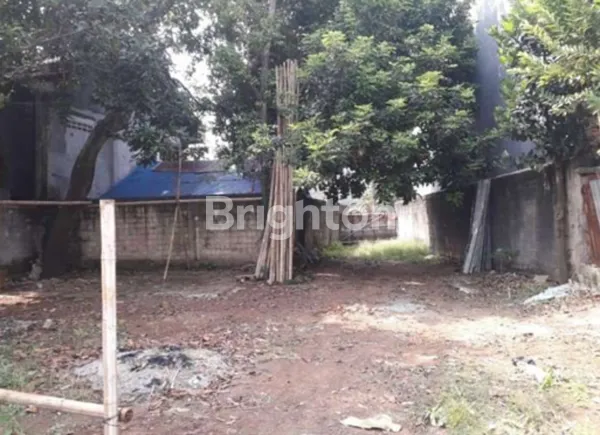 image LAHAN TANAH PINGGIR JALAN BONUS RUMAH DI JAGAKARSA - LUAS 1.887M2, LOKASI PREMIUM, DEKAT UI & TOL BRIGIF! (3)