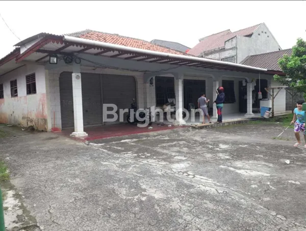 image LAHAN TANAH PINGGIR JALAN BONUS RUMAH DI JAGAKARSA - LUAS 1.887M2, LOKASI PREMIUM, DEKAT UI & TOL BRIGIF! (1)