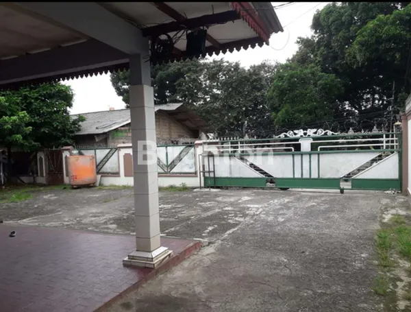 image LAHAN TANAH PINGGIR JALAN BONUS RUMAH DI JAGAKARSA - LUAS 1.887M2, LOKASI PREMIUM, DEKAT UI & TOL BRIGIF! (7)