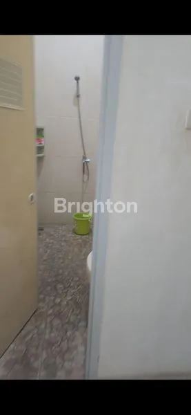 image RUMAH SEWA TERAWAT DENGAN RUANG KELUARGA BESAR DI PURI KENCANA LAMPUNG (6)