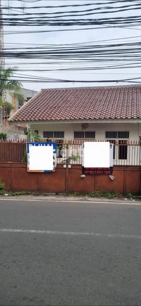 image DIJUAL RUMAH LAMA KAMPUNG KRENDANG (1)