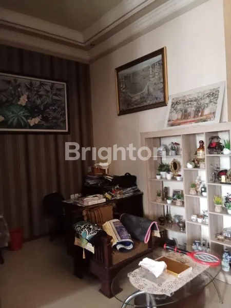 image RUMAH HUNIAN 2 LT DIJUAL DAERAH SAWOJAJAR SITUASI TENANG COCOK UNTUK KELUARGA BESAR (8)