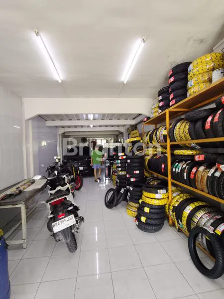 image RUKO 3 LANTAI BARU RENOVASI DI JALAN RAYA PEMOGAN (1)