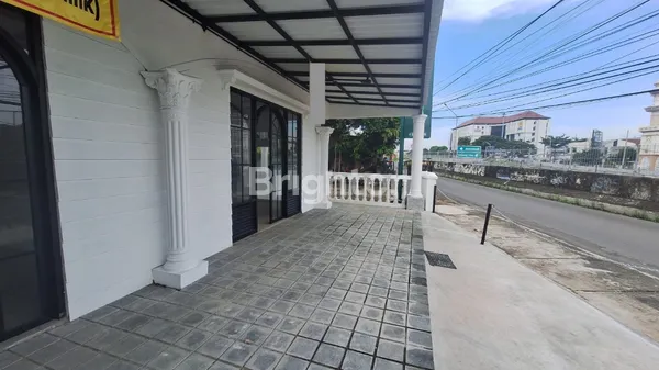 image RUKO MINIMALIS DAN STRATEGIS DI JATINGALEH (8)