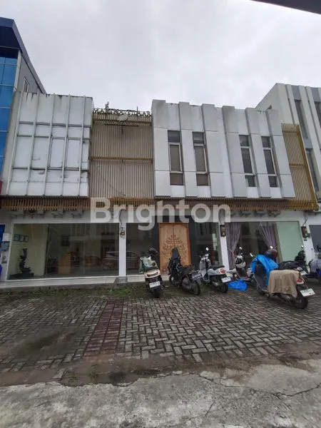 image RUKO GANDENG 3 DIJUAL DI PERUMAHAN CITRALAND (1)