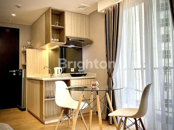 image HUNIAN NYAMAN DI CASA DE PARCO, STUDIO CORNER FULL FURNISHED (2)