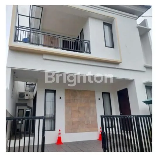 image RUMAH 2 LANTAI 4KT DI BUMI PUSPITEK ASRI (1)