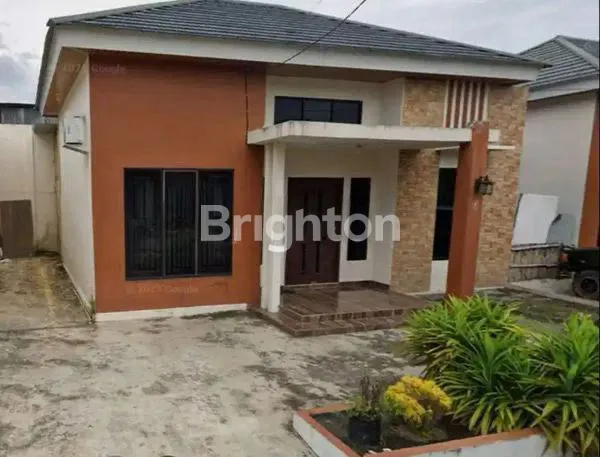 image DISEWAKAN RUMAH NYAMAN DI AREA PANAM LOKASI STRATEGIS, AMAN, DAN MUDAH DIAKSES. (1)