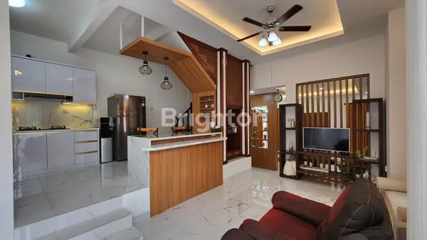 image JUAL RUMAH 2 LANTAI TEMA BALI BESERTA ISI RUMAH (2)