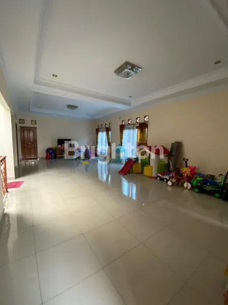 image RUMAH BESAR STRATEGIS PINGGIR JALAN RAYA TENGAH GEDONG – PASAR REBO, JAKARTA TIMUR (3)