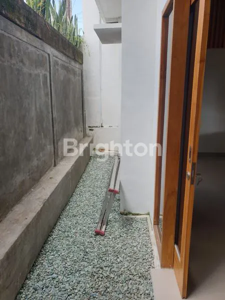 image RUMAH 2 LANTAI DI UBUNG, 3 KT & HADAP SELATAN (8)