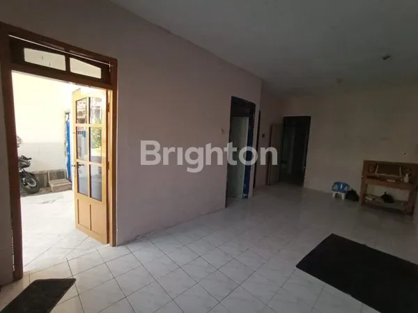 image DIJUAL RUMAH 2 LANTAI SIAP HUNI AREA JALAN DANAU DANAU SAWOJAJAR SELANGKAH KE TOL SAWOJAJAR (3)