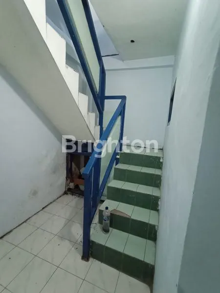 image DIJUAL RUMAH 2 LANTAI SIAP HUNI AREA JALAN DANAU DANAU SAWOJAJAR SELANGKAH KE TOL SAWOJAJAR (7)