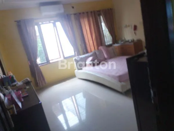 image RUKO 2 LANTAI LUAS DI BUKIT CINTA - BALIKPAPAN , SIAP HUNI & USAHA (7)