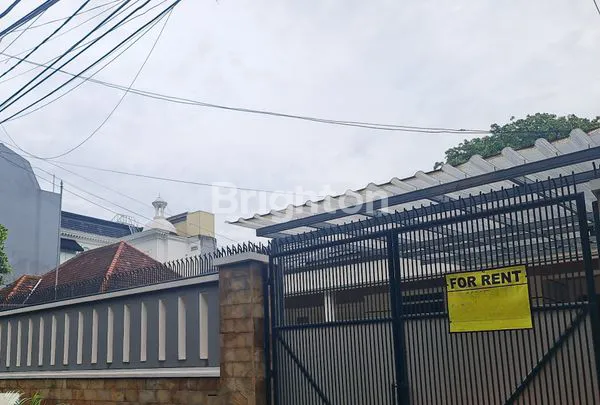 DISEWAKAN RUMAH STRATEGIS & LINGKUNGAN  TEDUH