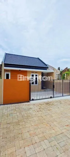 image RUMAH BARU MODERN HARGA MURAH DI SINGOSARI (6)