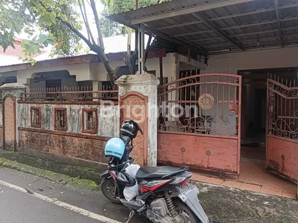 image RUMAH BESAR DI PUSAT KOTA MAKASSAR (1)