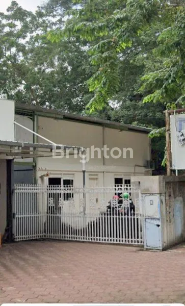 image RUMAH UNTUK USAHA DI DAERAH ELITE SEMARANG ATAS (2)