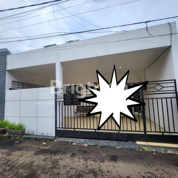 image RUMAH 1,5 LANTAI DI MEGA CINERE DEPOK (1)