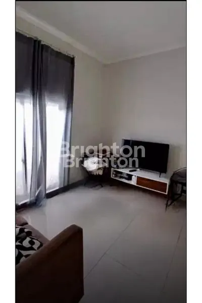 image RUMAH 3 LANTAI DI KEBAYORAN RESIDENCE, 4 KT (4)