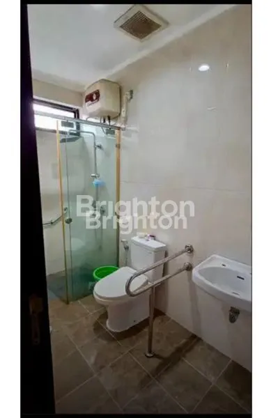 image RUMAH 3 LANTAI DI KEBAYORAN RESIDENCE, 4 KT (6)