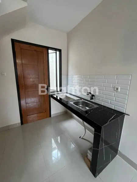 image RUMAH BARU GRESS CANTIK LOKASI STRATEGIS SIAP HUNI (3)