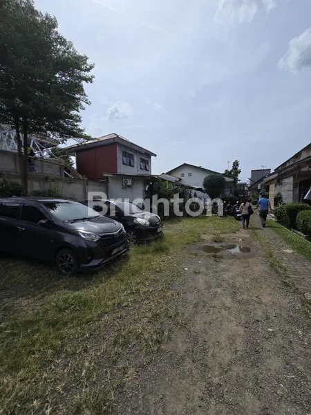 image LAHAN USAHA STRATEGIS PLUS RUMAH KONTRAKAN DI DEPOK (2)