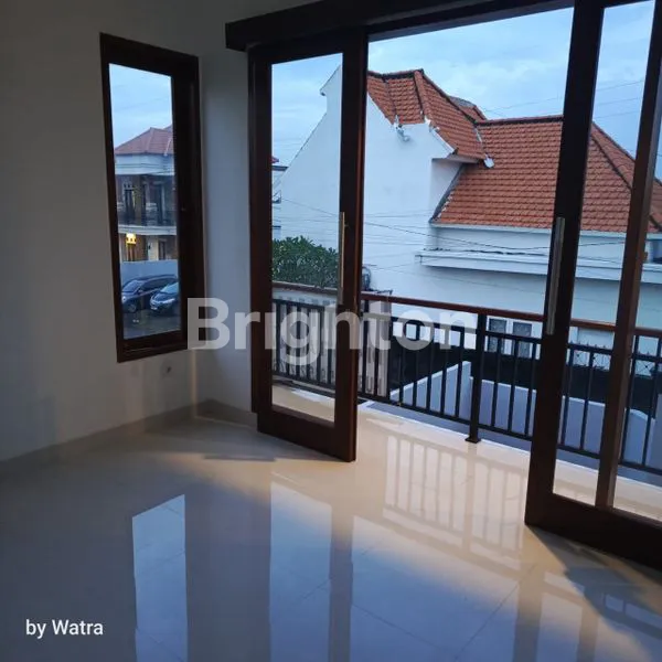 image HUNIAN STRATEGIS DEKAT RSUD BALI MANDARA, 2 LANTAI (3)