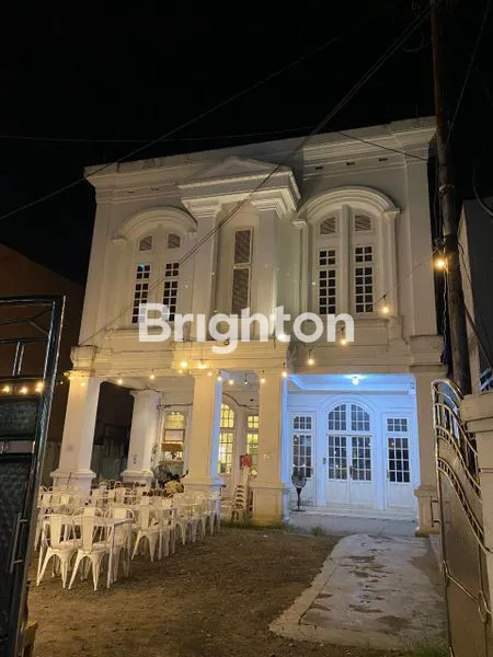 DI JUAL RUMAH MEWAH TENGAH KOTA