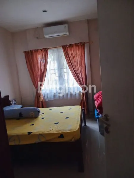 image JUAL CEPAT RUMAH 1,5 LANTAI SIAP HUNI DI MUSTIKASARI BEKASI (4)