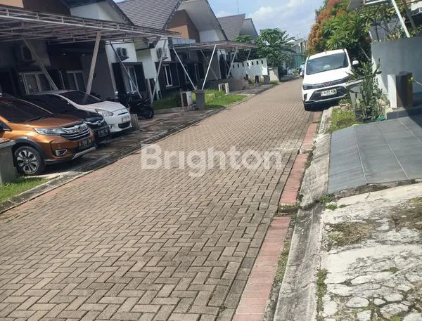 image JUAL CEPAT RUMAH 1,5 LANTAI SIAP HUNI DI MUSTIKASARI BEKASI (8)