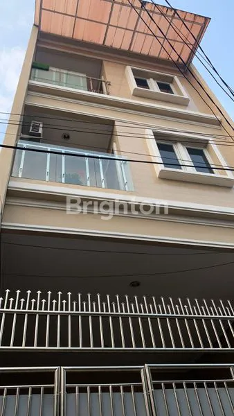 image RUMAH MEGAH PADEMANGAN SHM LUAS 5X15 LANTAI 4 (1)