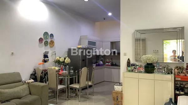 image RUMAH MEGAH PADEMANGAN SHM LUAS 5X15 LANTAI 4 (4)