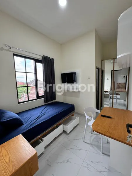 image RUMAH KOST EKSKLUSIF 3 LANTAI HANYA SELANGKAH KE SUHAT (2)