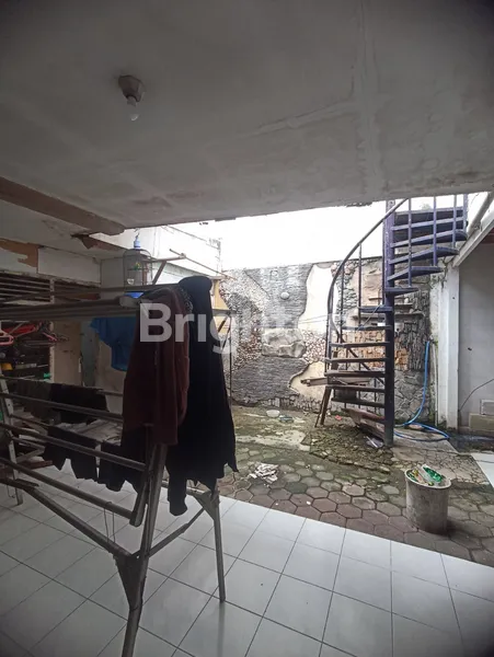 image RUMAH REMEK HITUNG TANAH. RUNGKUT MERR SURABAYA DEKAT UBAYA (6)