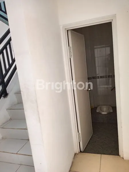 image RUKO DI SEWA DI DAERAH PADAT PENDUDUK (2)