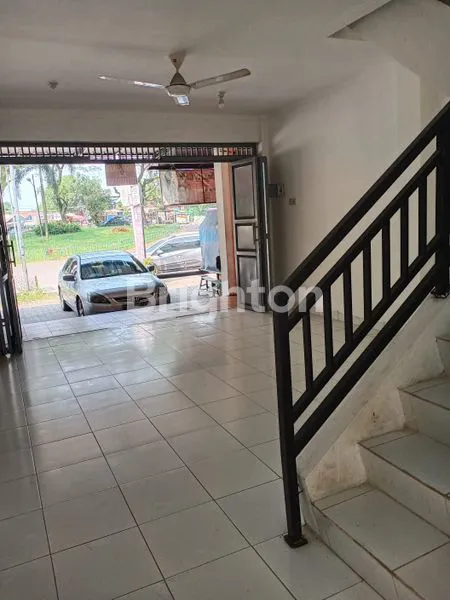 image RUKO DI SEWA DI DAERAH PADAT PENDUDUK (1)