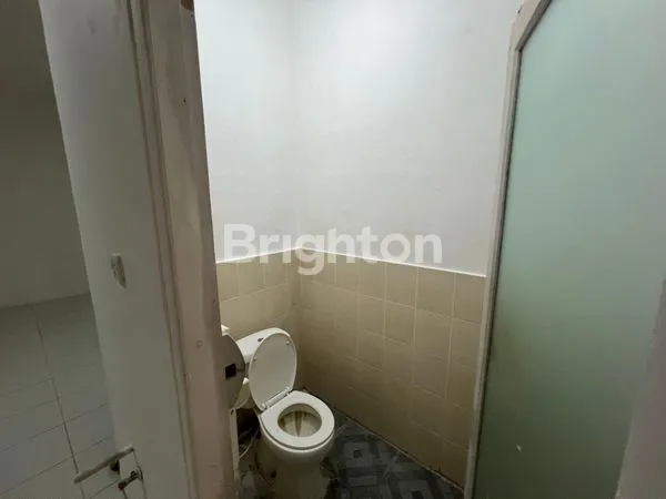 image RUKO BESAR STRATEGIS DI JALAN RAYA MERTANADI KEROBOKAN KUTA UTARA DENPASAR BALI (7)