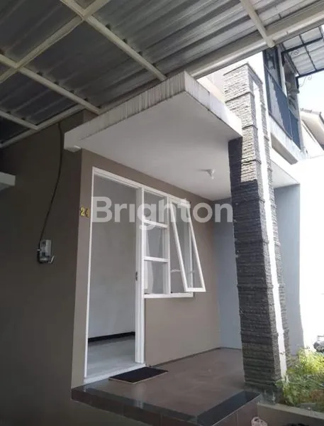image DIJUAL MURAH, RUMAH MODERN 2 LANTAI PLUS KOLAM RENANG, LINGKUNGAN PERUMAHAN ONE GATE SYSTEM (1)