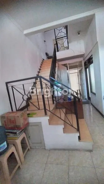 image RUMAH DARMO PERMAI SELATAN BUTUH RENOV TOTAL (4)