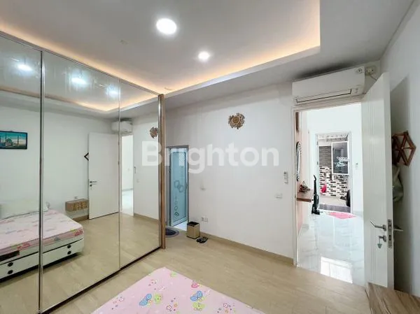 image THE ICON CLUSTER COSMO BSD (1)