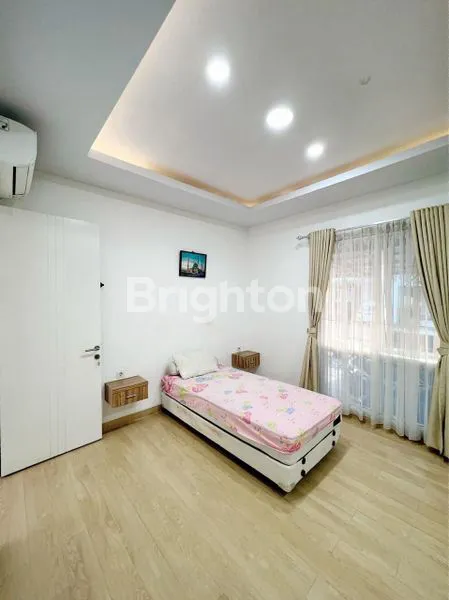 image THE ICON CLUSTER COSMO BSD (2)