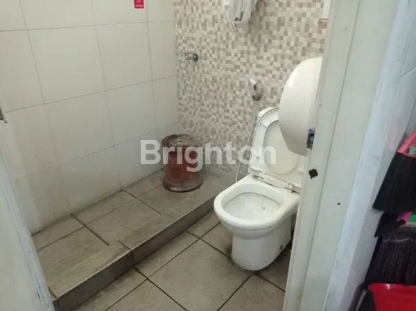 image GEDUNG STRATEGIS SIAP PAKAI DI KOTA MALANG (7)