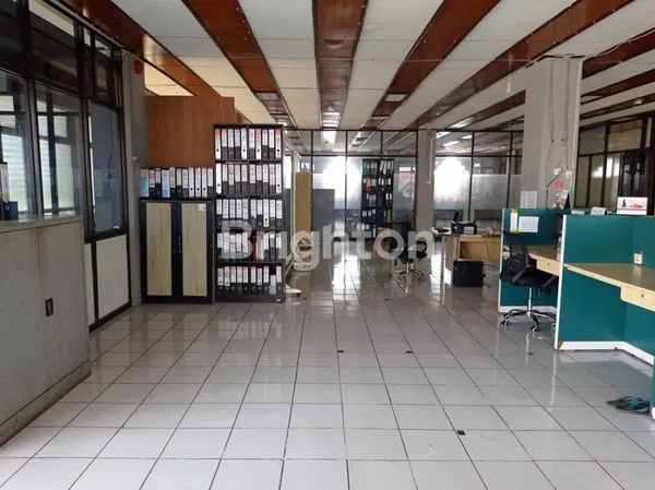 image GEDUNG STRATEGIS SIAP PAKAI DI KOTA MALANG (3)