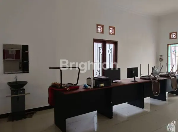 image RUMAH KANTOR MEWAH , LOKASI STRATEGIS DI SAMARINDA (6)