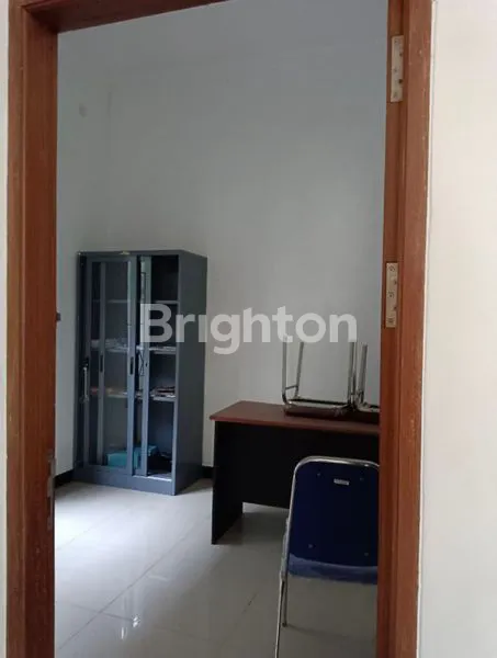 image RUMAH KANTOR MEWAH , LOKASI STRATEGIS DI SAMARINDA (7)