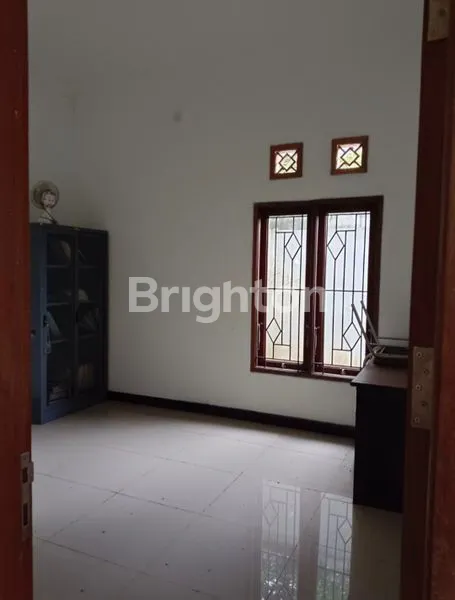 image RUMAH KANTOR MEWAH , LOKASI STRATEGIS DI SAMARINDA (5)